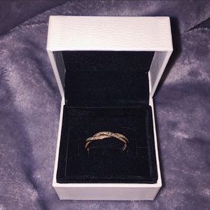 Pandora Rose Twisted Fate Ring, size 7.5 (56).
